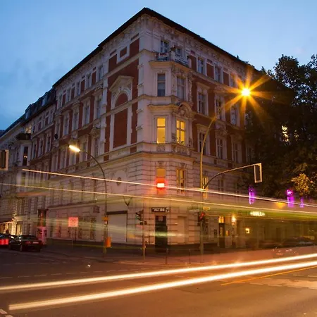 Vandrarhem Staycomfort Am Kurfuerstendamm *